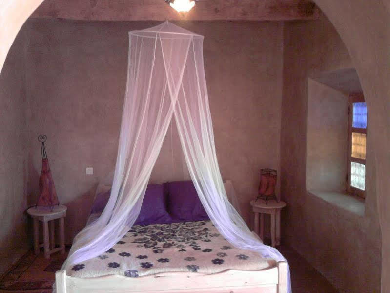 Auberge Bassou Nkob エクステリア 写真